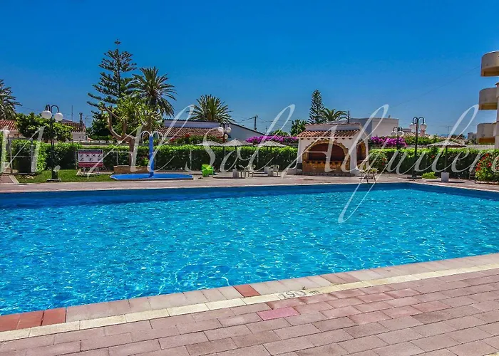 Felicidad دينايا